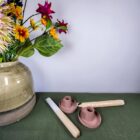 foto van roze diner kaars houders