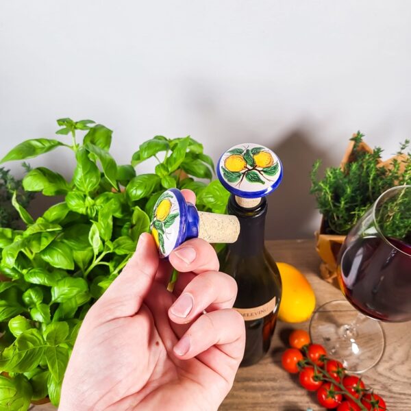 Tappo Sughero | Afuitbaren kurken voor een fles wijn | Italiaans design | keramiek | Tafel beleving