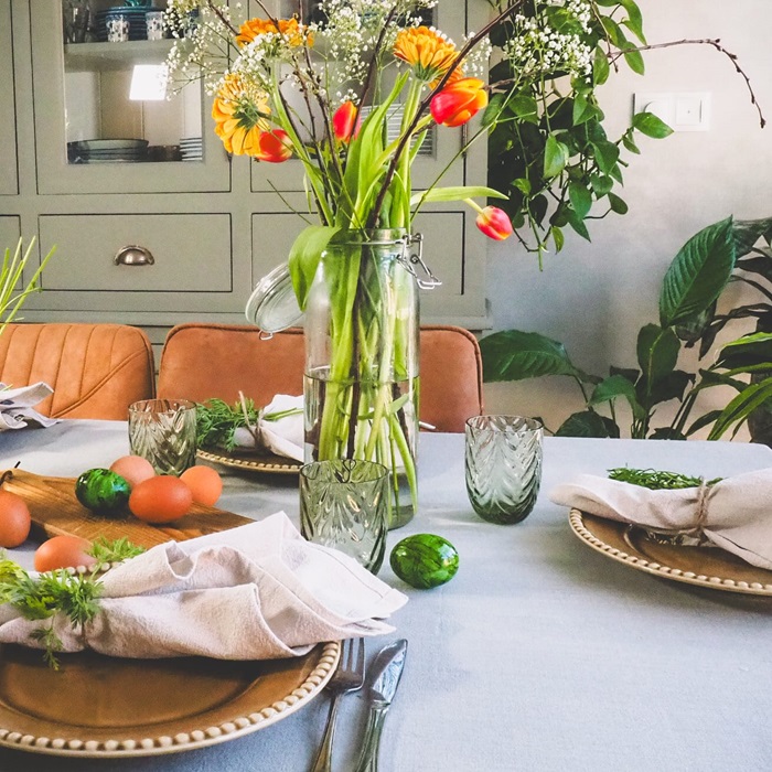 Paastafel met tulpen | Tafel beleving