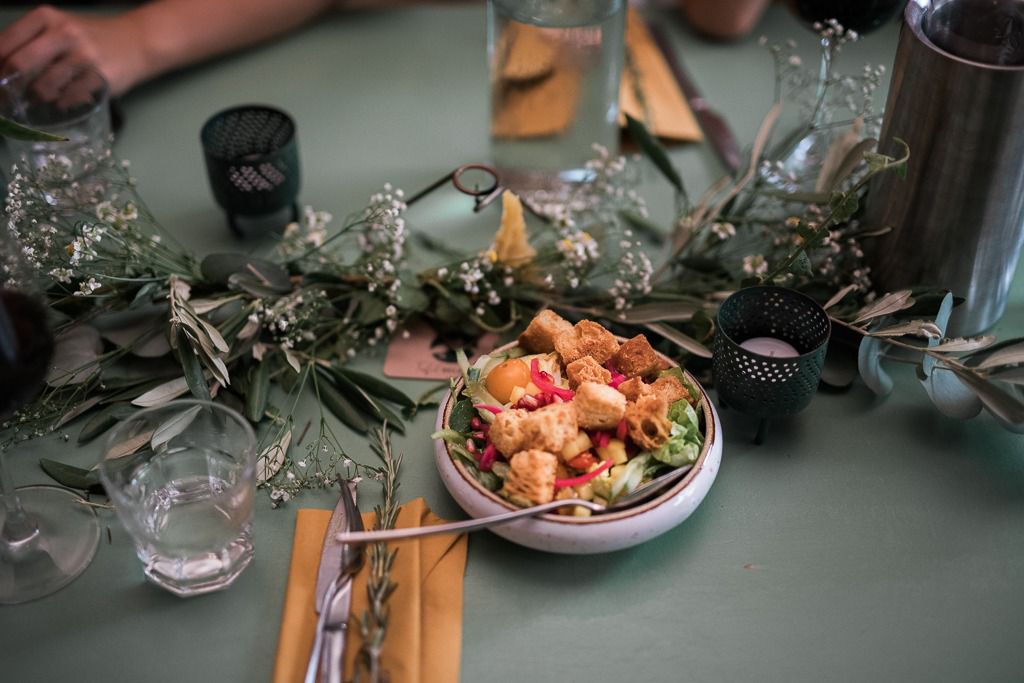 Diensten, gedekte tafel op bruiloft | Tafel beleving