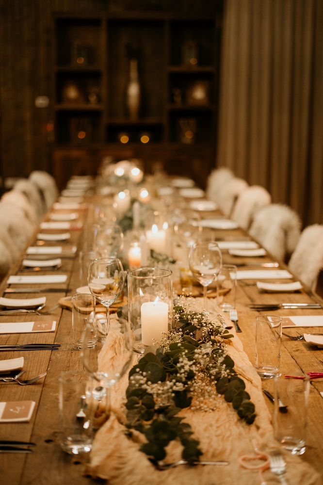 lang gedekte tafel | winter bruiloft | Tafel beleving